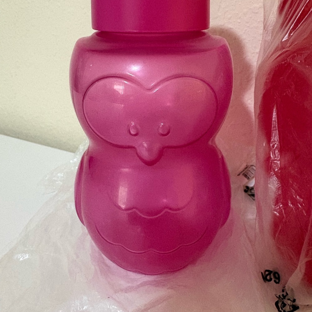 New bundle 3 Tupperware container 1,Formula Dispenser ,2 Eco WaterBottles 12 oz - Picture 9 of 9